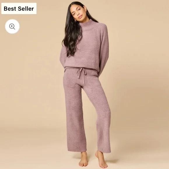 Softies Lounge Outfit - Picture 1 of 6